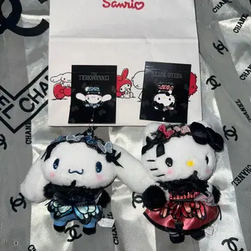 신상 택 포함 헬로키티 시나모롤 2종 세트 정가 5,192엔 산리오