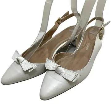 [컨디션 최상] 락포트 (23) 펌프스 스트랩 스틸레토 천연 가죽