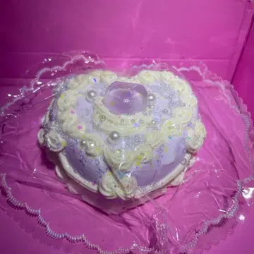 하트 모양 보라색 데코레이션 케이크 kikisquishy