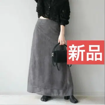 [ 새상품 ] lumier 사이드 슬릿 스웨이드 도킹 쉬폰 스커트 그레이