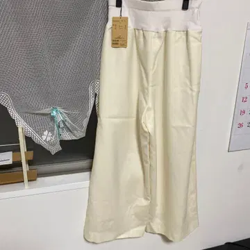 아이보리 와이드 팬츠 F 사이즈