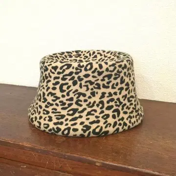 [ 새상품급 ] 에네스베 울 레오파드 햇