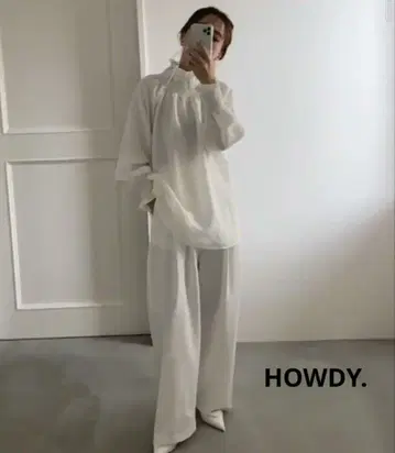 HOWDY. 2way 프릴 블라우스 (화이트 F)