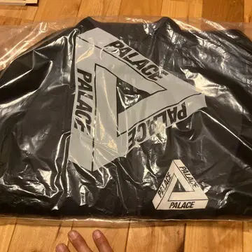 Palace Performance Zip Funnel 블랙 M