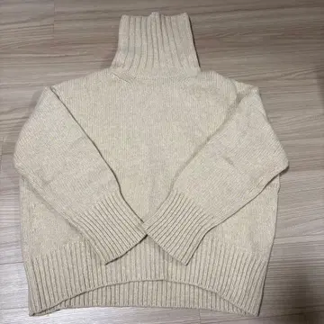 갤러리 바이 투모로우랜드 파인 울 하이넥 풀오버