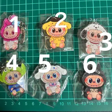 러브브 아크릴 키링