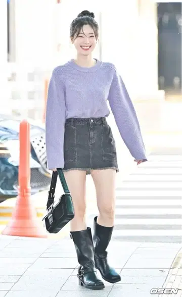 다현 착용 Michael Kors 데님 미니 스커트