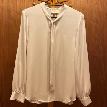 United Arrows 블라우스 베이지