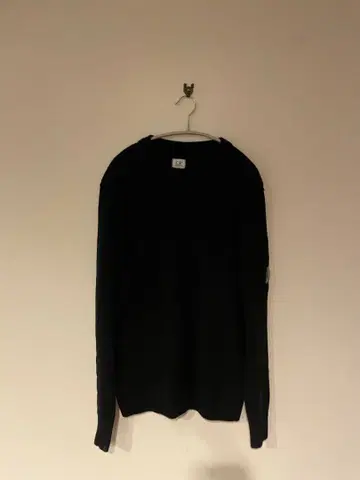 C.P. Company 블랙 니트 사이즈 50