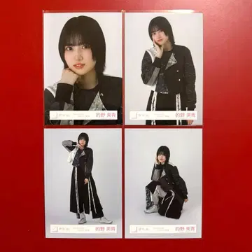 사쿠라자카46 브로마이드 마토노 미오 Addiction 블랙 의상 컴프