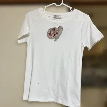 화이트 반팔 T셔츠 택 포함 새상품