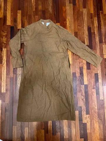 무인양품 브라운 하이넥 긴팔 원피스