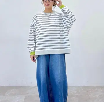 새상품 완판템 LEPSIM 미와타라 기획 자수 보더 T