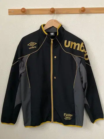 [ 미사용 ] umbro 엄브로 폴리에스테르 저지 상의 트레이닝복