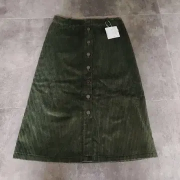 올리브 그린 코듀로이 타이트 스커트