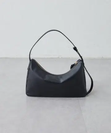 [2.718] 원 핸들 백 블랙