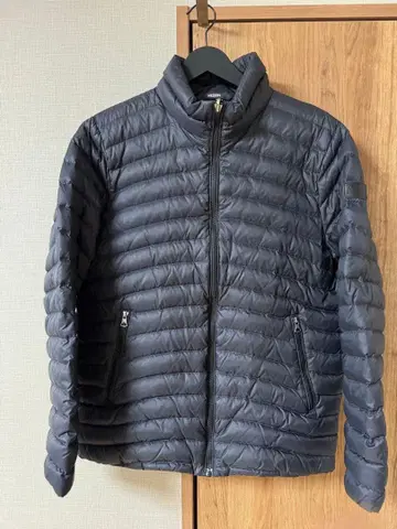 에이글 다운 자켓 블랙 M 사이즈 새상품급!