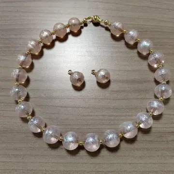 베네치안 유리 라이트 핑크색 비즈 목걸이와 귀걸이 참 세트