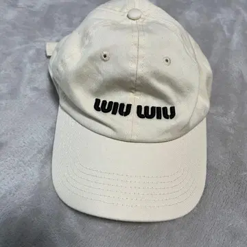 Account WIN WIN PLAIN CAP 자수 로고 캡 베이지