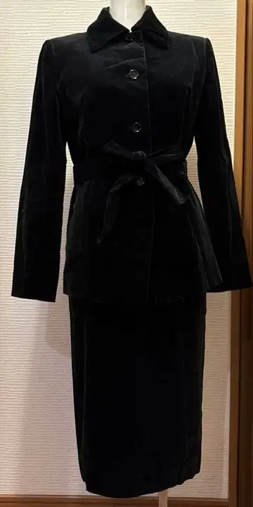 RESTIR 벨벳 블랙 수트 38