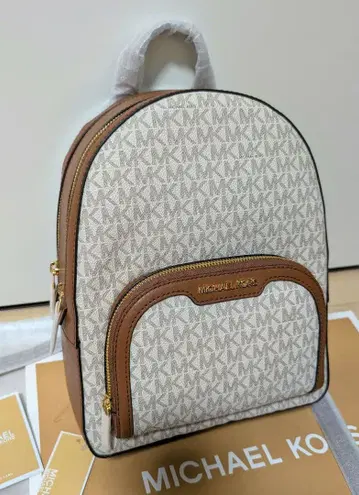 새상품 마이클코어스 백팩 MICHAEL KORS 백팩 쇼퍼