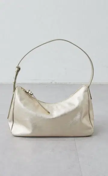 [2.718] 원 핸들 백 골드