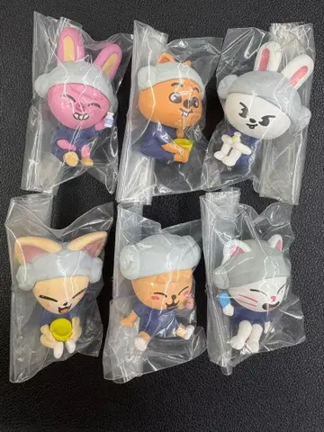 SKZOO 사우나 피규어 6개 세트