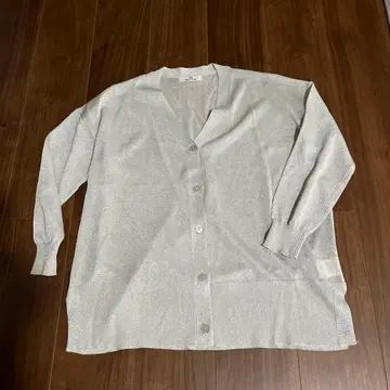 새상품 라메 실버 V넥 가디건