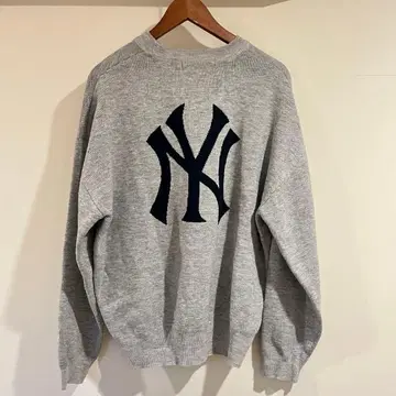 PUBLUX 양키스 니트 스웨터