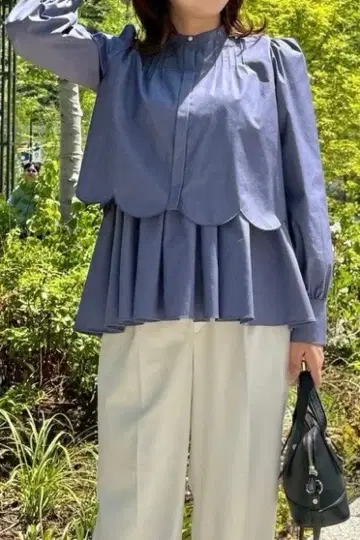 메종 에쉘 스캘럽 헴 3WAY 블라우스