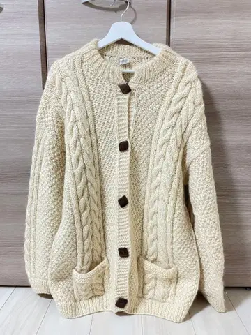 100% 울 케이블 짜임 가디건 아이보리