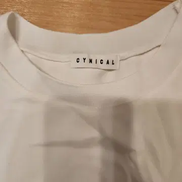 mal.rererr CYNICAL 화이트 프릴 긴팔 상의