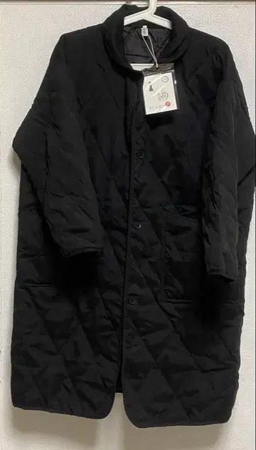 블랙 퀼팅 롱 코트