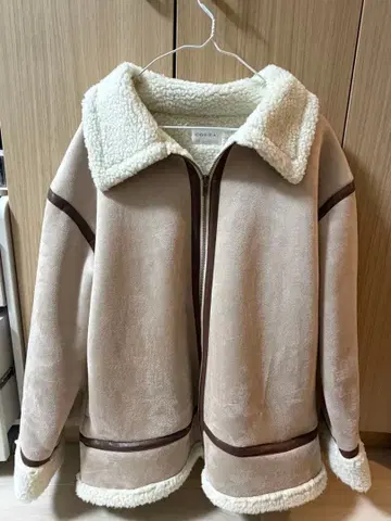 베이지 플리스 집업 무스탕 코트 M