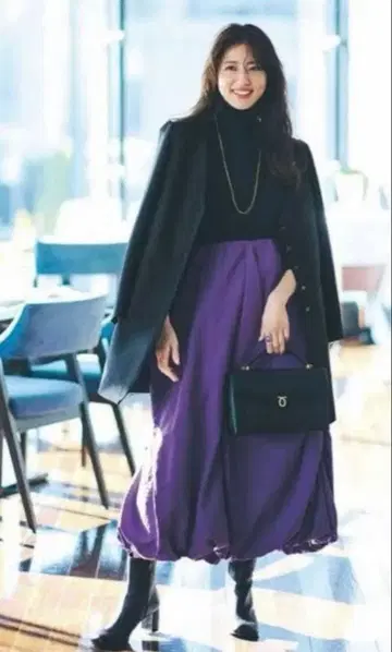 택 포함 미사용 새상품 emmi atelier 턱 볼륨 벌룬 스커트