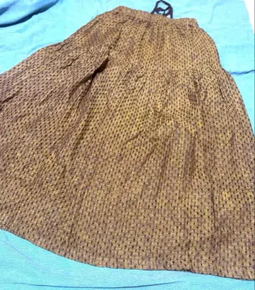 이치 앤티크스 티어드 플레어 스커트