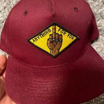 ANYTHING 자수 캡 버건디