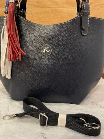 키타무라 네이비 소가죽 가죽 숄더백 태슬 포함