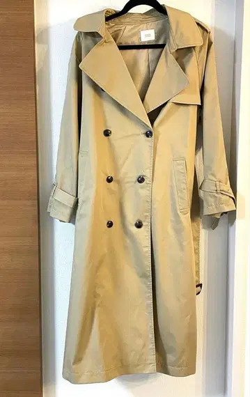 [ 미사용 새상품 ] LOWRYS FARM 로리즈팜 트렌치코트