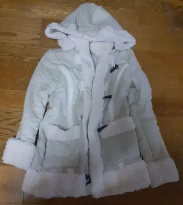 보아 코트 베이지 화이트