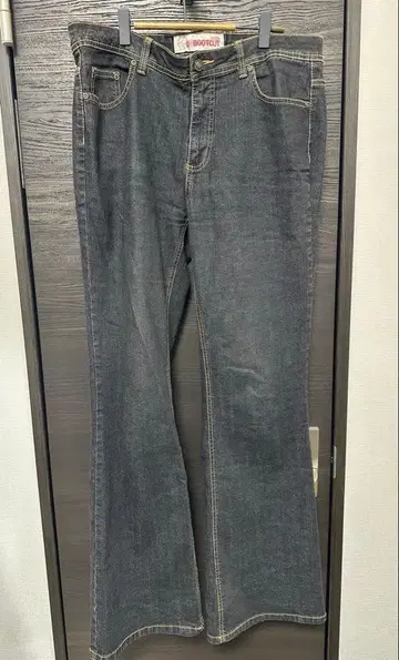 부츠컷 데님 다크 그레이