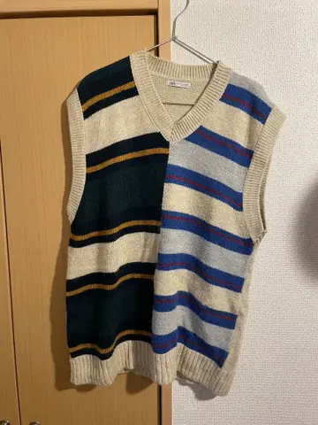 스트라이프 니트 베스트 V넥