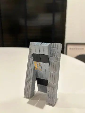 주말 한정 할인. 인터스텔라 TARS 터스 피규어