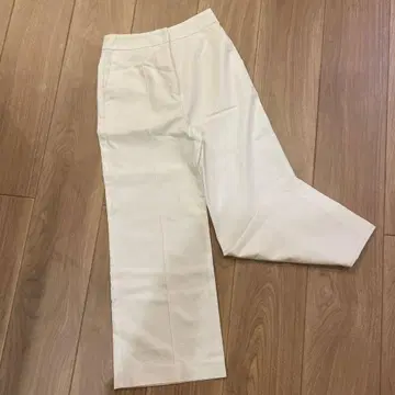 beams 화이트 팬츠