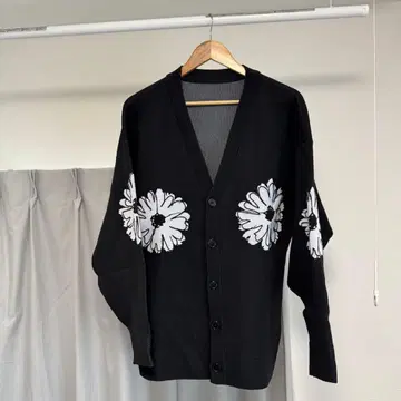 HARE 플라워 모티브 가디건