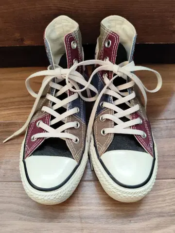 컨버스 멀티 컬러 하이컷 스니커즈