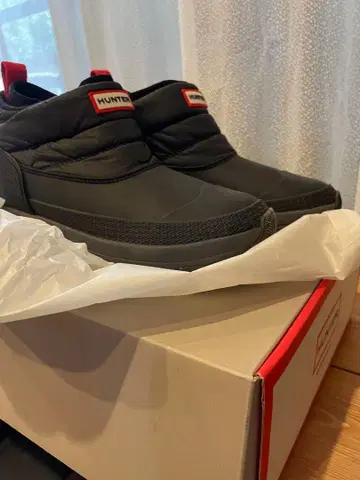[ 여성용 ] 새상품급 HUNTER 블랙 슬립온 부츠