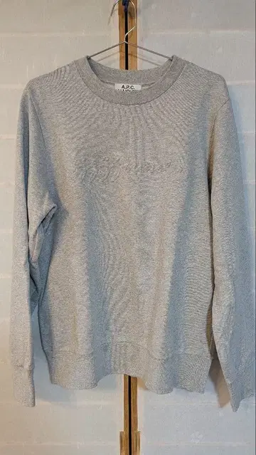 A.P.C jjjjound 콜라보 맨투맨