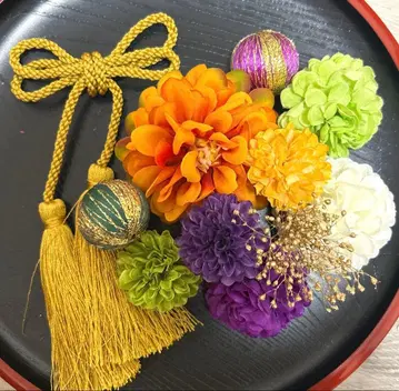 성인식 일본 의류 후리소데 시치고산 머리 장식