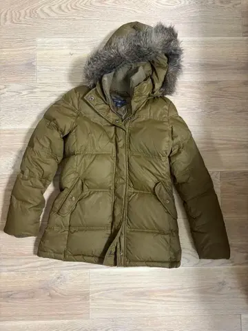 GAP 퍼 후드 다운 재킷 올리브